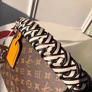 LOUIS VUITTON LV BEAUBOURG MM BEIGE - 6