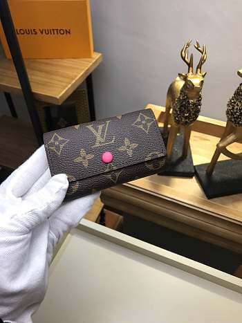 LOUIS VUITTON 6 KEY HOLDER 