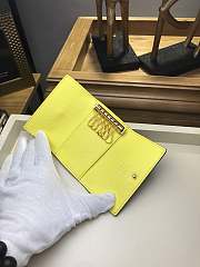 LOUIS VUITTON 6 KEY HOLDER YELLOW - 4