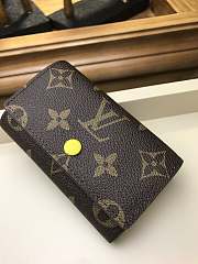 LOUIS VUITTON 6 KEY HOLDER YELLOW - 3