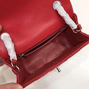 Chanel Lacquer skin red Shoulder bag with silver hardware Size 17cm - 2