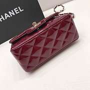 Chanel Lacquer skin burgundy Shoulder bag with gold hardware Size 17cm - 4