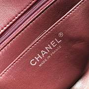 Chanel Lacquer skin burgundy Shoulder bag with silver hardware Size 20cm - 2