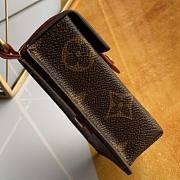 Louis Vuitton Wallet - 4