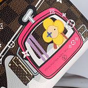 Louis Vuitton Zipper Wallet - 5