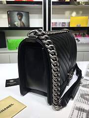 Forubags CHANEL lambskin Chevron Quilted Medium Boy bag Black Retro silver - 6