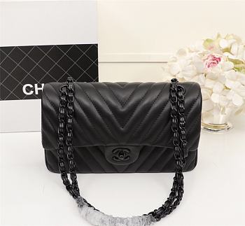 Forubags Chanel lambskin Chevron flapbag with gun black metal