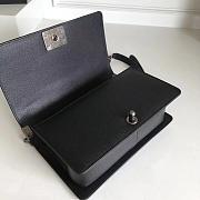 Forubags Chanel Caviar Chevron Quilted Medium Boy Black Bag with retro silver - 6