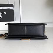 Forubags Chanel Caviar Chevron Quilted Medium Boy Black Bag With Retro gold  - 6