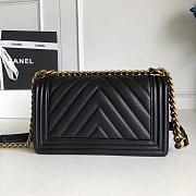 Forubags Chanel Caviar Chevron Quilted Medium Boy Black Bag With Retro gold  - 4