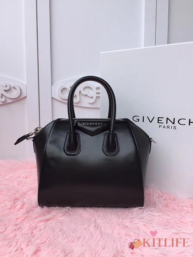 Givenchy Mini Antigona Black Handbag 22*20*13cm  - 1