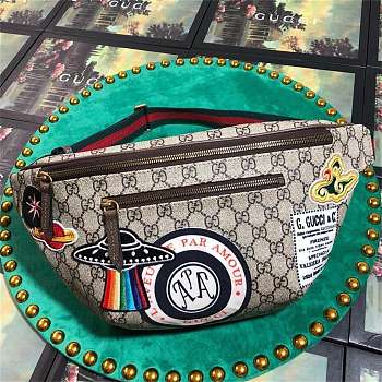 Gucci Courrier GG Supreme belt bag Style ‎529711 K9GLT 8967