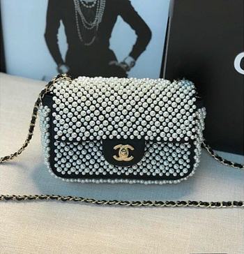 Forubags Chanel Flap bag with Imitation Pearls