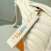 LOUIS VUITTON NEW WAVE BUMBAG WHITE M53861 - 5