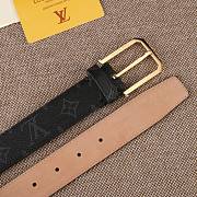 Forubags-4 Louis Vuitton belt with gold & silver hardware - 6