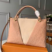 LOUIS VUITTON V TOTE Beige MM M44422 - 4