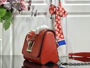 LOUIS VUITTON TWIST PM RED 19.0 X 15.0 X 9.0 Cm - 5