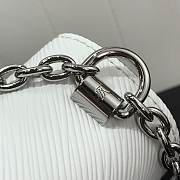 LOUIS VUITTON TWIST MM WHITE 23.0 X 17.0 X 9.5 Cm - 5