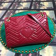 Gucci GG Marmont matelassé medium shoulder bag Style ‎524592 red - 3