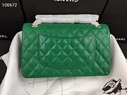 Forubags Chanel Caviar leather in green with gold hardware 25cm - 4
