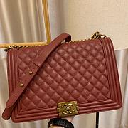 Chanel Boy bag in Burgundy Caviar Leather with Retro Gold Hardware 30cm - 1