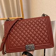 Chanel Boy bag in Burgundy Caviar Leather with Retro Silver Hardware 30cm - 1