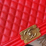 Chanel Boy bag in Red Caviar Leather with Retro Gold Hardware 30cm - 4