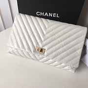 Forubags Chanel Palm Print Calfskin Clutch White - 3