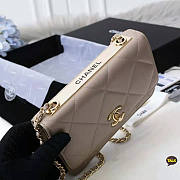 CHANEL CC LAMBSKIN WOC A80982 - 2