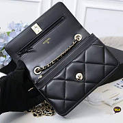 CHANEL CC BLACK LAMBSKIN WOC A80982 - 6