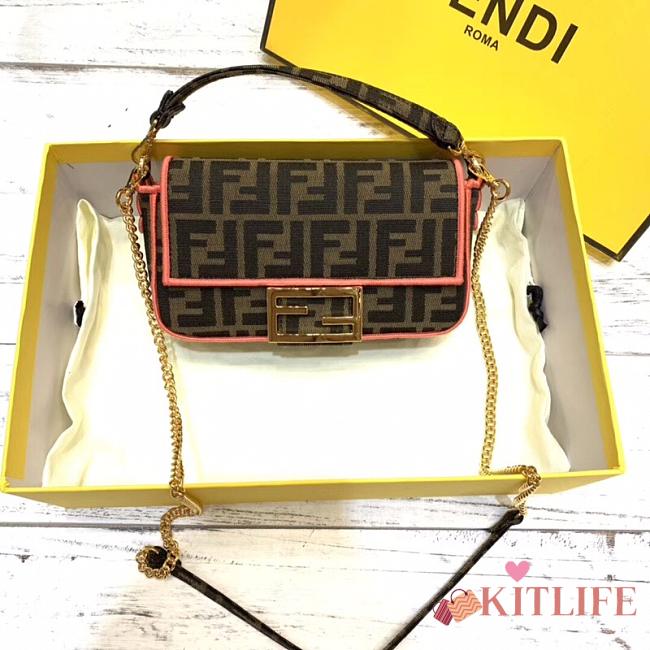 Fendi Baguette bag 19cm - 1