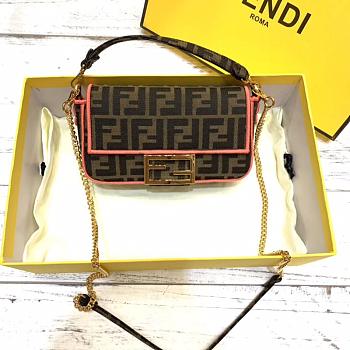 Fendi Baguette bag 19cm