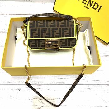 Forubags Fendi Baguette bag 19cm