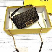 Forubags Fendi Baguette bag 19 cm - 2