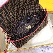 Fendi Baguette bag 26cm - 3