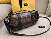 Forubags Fendi Baguette bag 27 cm - 4