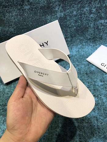 Forubags-10 Givenchy Slippers