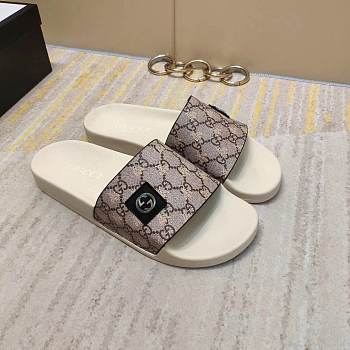 Forubags-25 Gucci Slippers