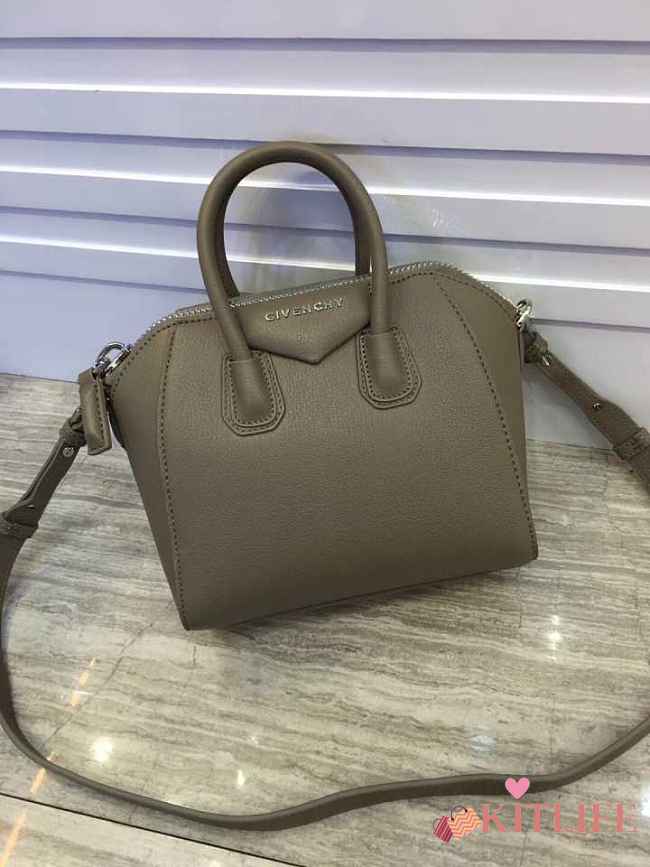 Givenchy Antigona Grey Handbag 22*20*13cm - 1