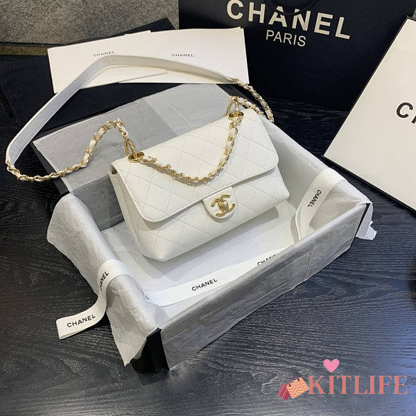 Forubags Chanel Caviar Leather Flap White 23-16-9cm - 1