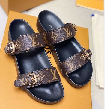  Forubags Louis Vuitton Sandals 005