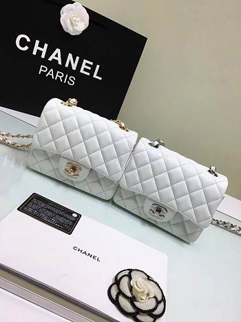 CHANEL FLAP BAG CAVIAR GOLD/SILVER HARDWARE IN WHITE 17CM