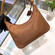 PRADA RE-EDITION 2005 NYLON AND SAFFIANO LEATHER BROWN BAG - 3