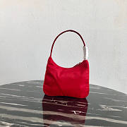 PRADA RE-EDITION 2000 NYLON RED BAG - 5