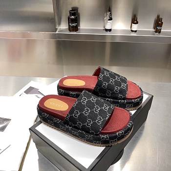 Forubags-44 Gucci Slippers