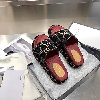 Forubags-49 Gucci Slippers