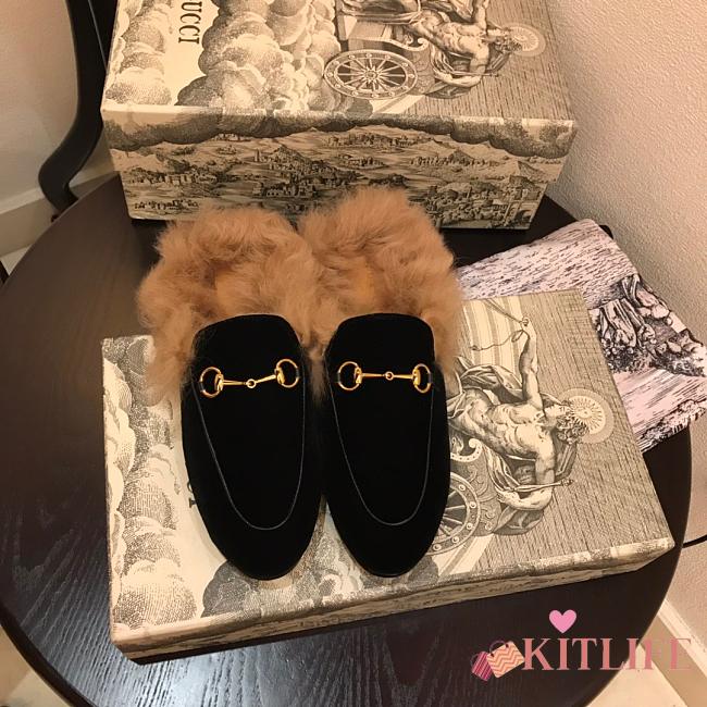 Forubags-54 Gucci Slippers  - 1