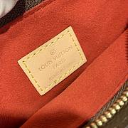 LOUIS VUITTON POUCH - 6