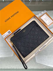 LOUIS VUITTON POCHETTE MÉLANIE MM M68705 BLACK  - 4