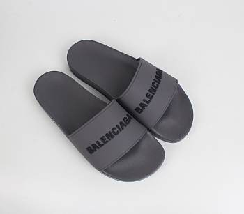 Balenciaga slippers 02